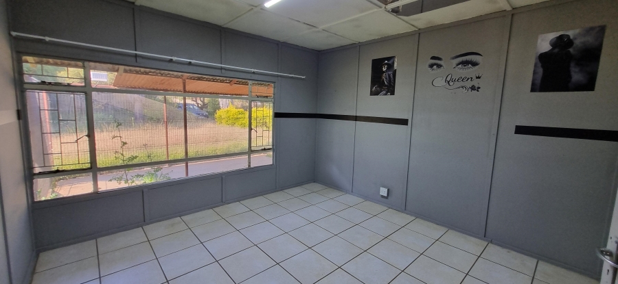 7 Bedroom Property for Sale in Zoutpansdrift A H North West